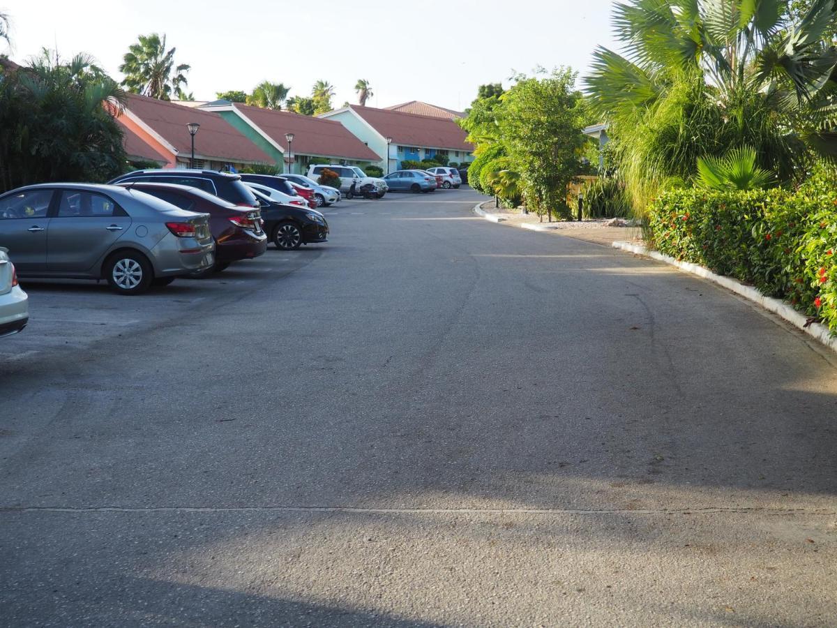 Kas Di Bami A-186 Op Seru Coral Resort - Ruim Appartement Met Groot Zwembad En Tropische Tuin Willemstad Exterior photo